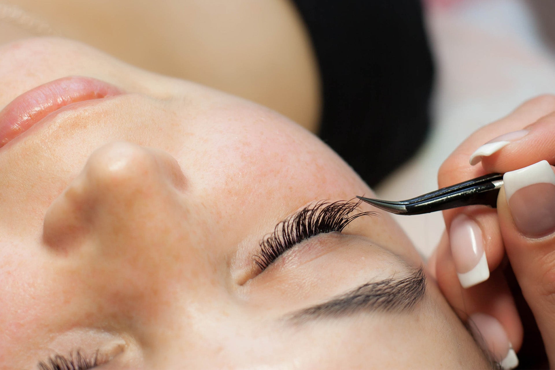 Quelles extensions de cils choisir selon la forme de vos yeux ?