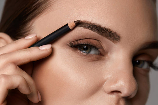 Les soins du regard pour l'hiver : comment prendre soin de vos cils et sourcils ?