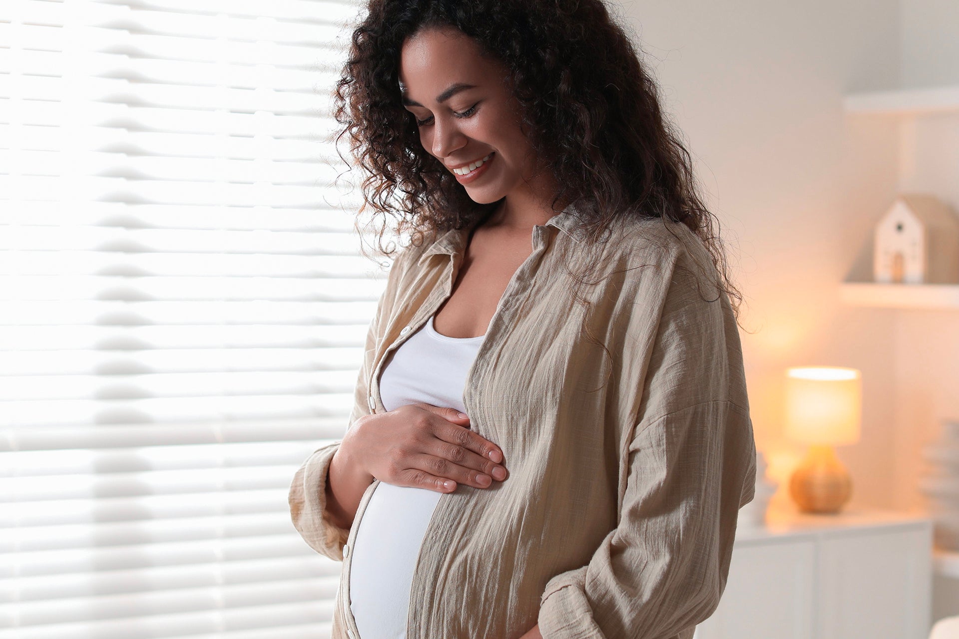 Quel maquillage permanent des sourcils quand on est enceinte ?