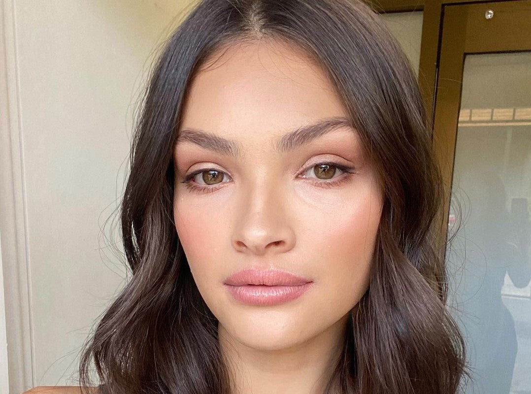 Qu’est-ce que la "cloud skin", la tendance qui va faire du bruit ce printemps ?