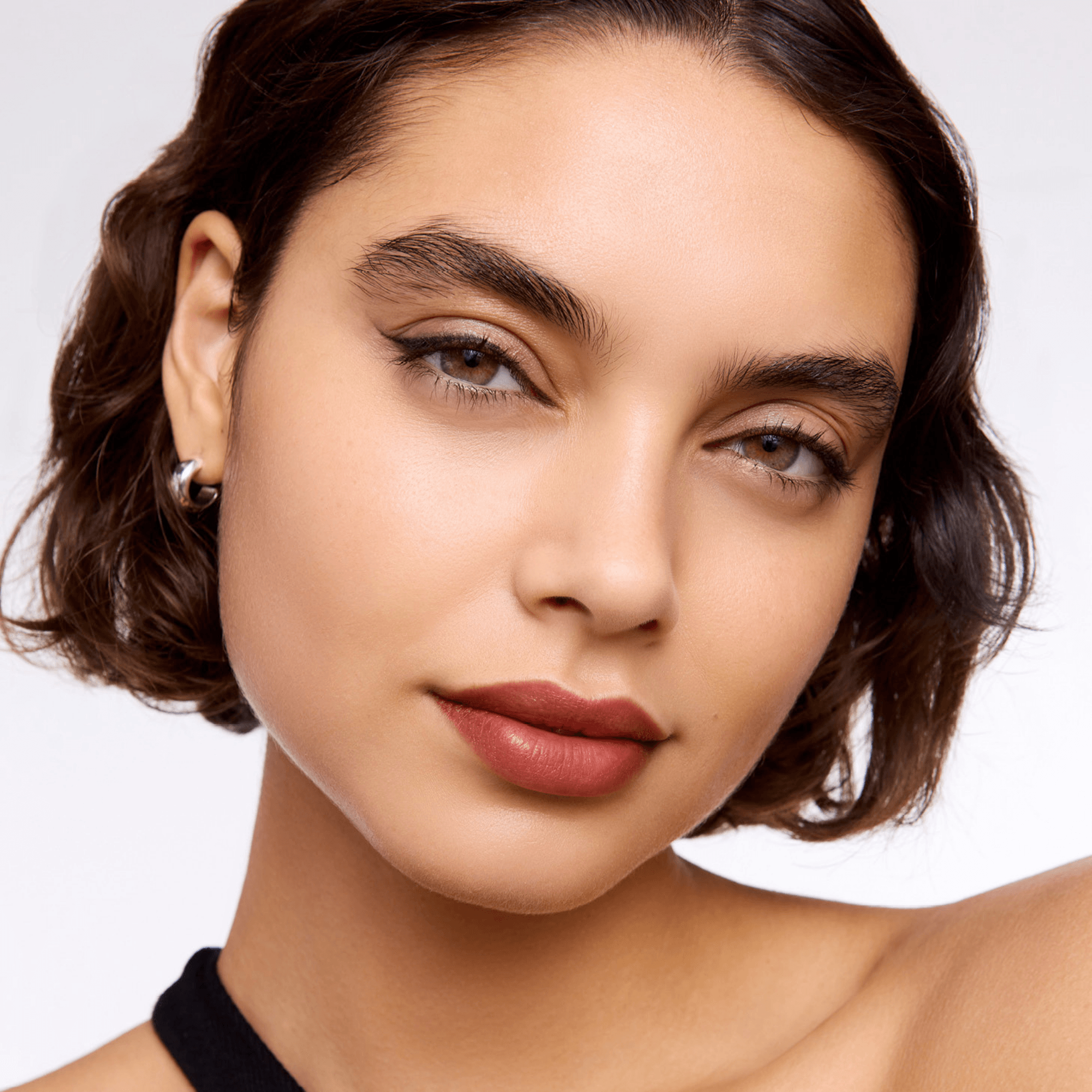 #couleur_Hush (Brun neutre)