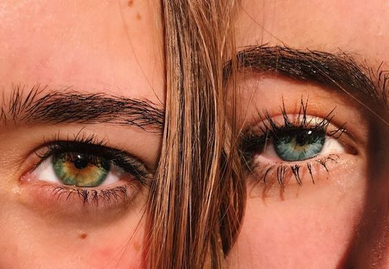 Ces astuces pour la croissance des cils et sourcils qui sont de simples mythes