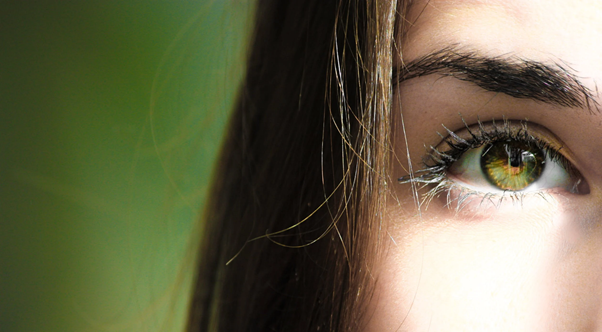 À quelle fréquence s'épiler les sourcils ?