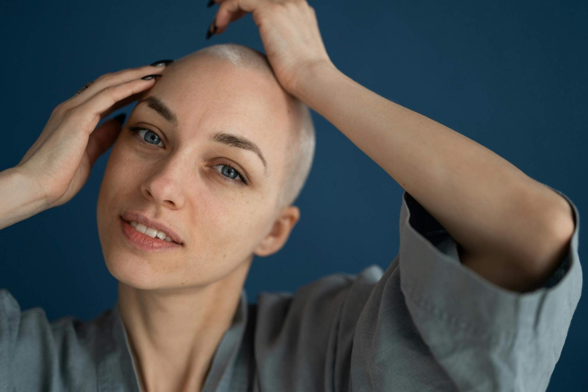 Le maquillage permanent des sourcils, un soutien pendant et après la chimiothérapie